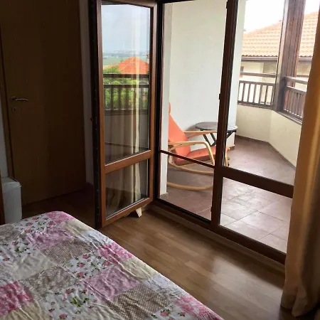 Enchanting 2 Bed Villa At The Vineyards Spa Resort * Ахелой